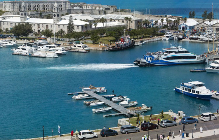 Things to do in bermuda in one day at the royal naval dockyard